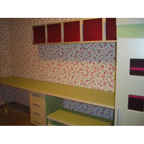 Набор детской мебели в комбинированном цвете